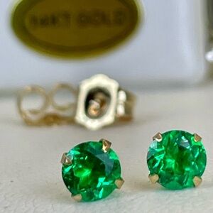.50ct 14k solid Emerald .50ct studs yellow Gold Earrings